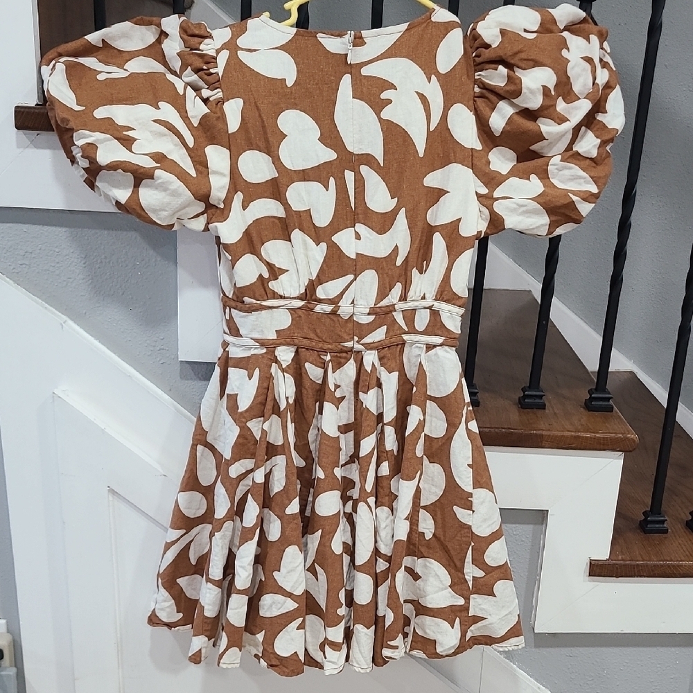 House of Harlow 1960 Brown & White Floral Puff-Sleeve Dress for Women - Picture 7 of 16